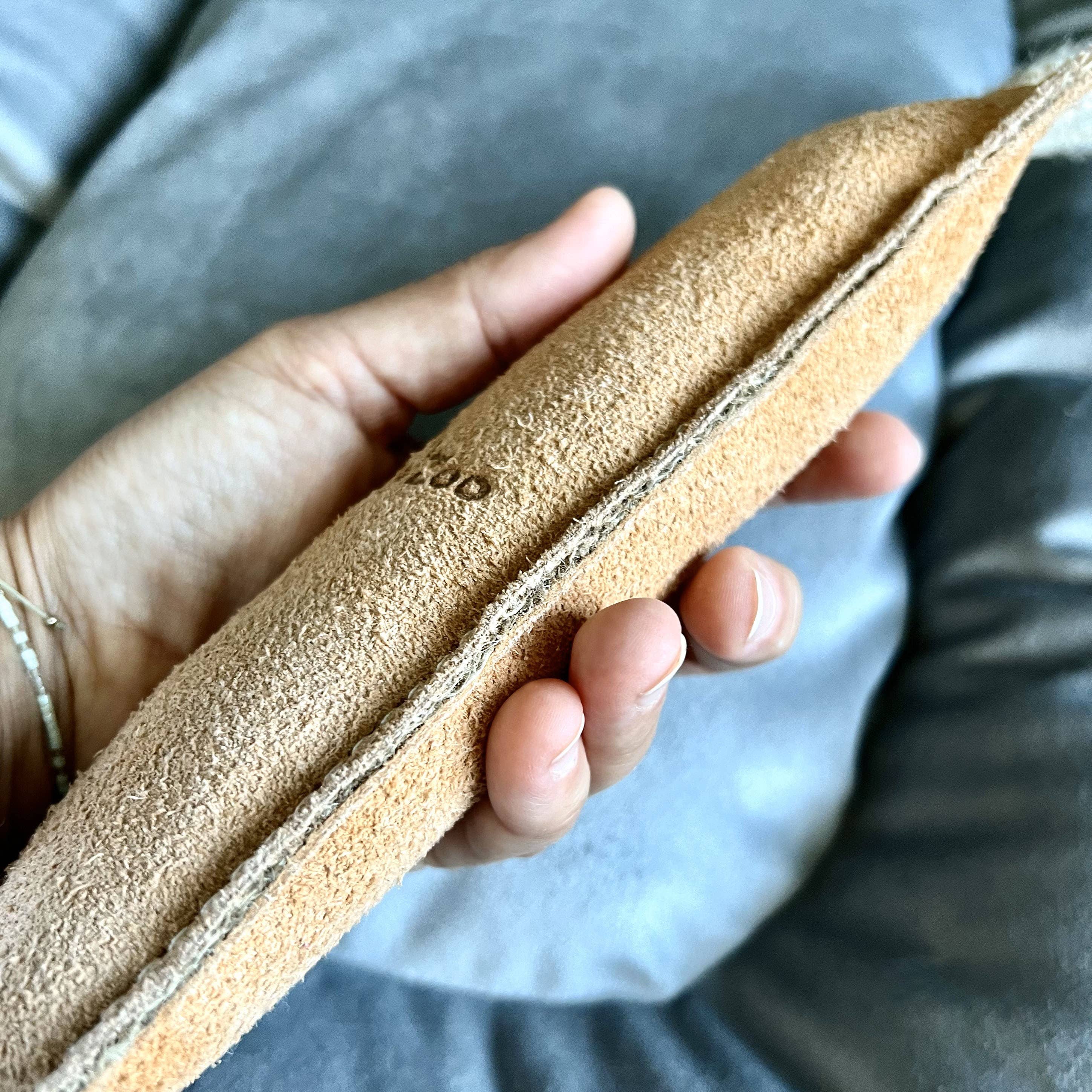 SUEDE CUFF – naturalna zamszowa rękawica z liną dla psa 🐾