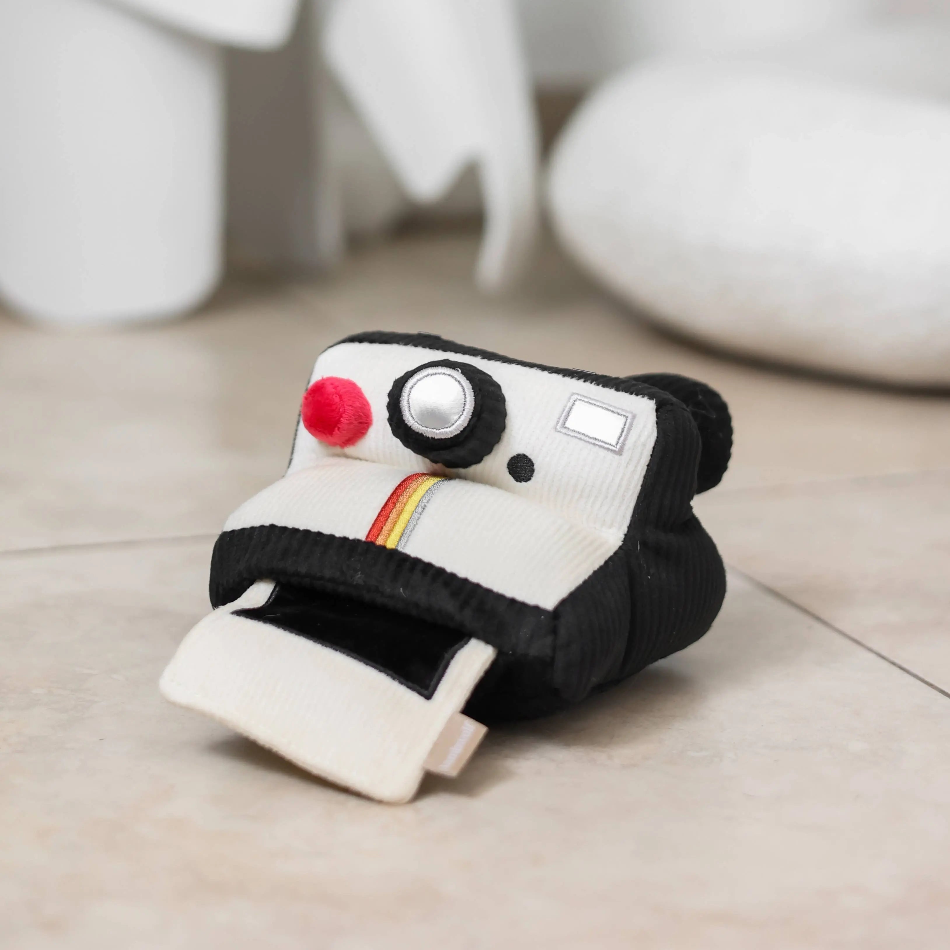 INSTANT CAMERA//Enrichment Toy Lambwolf