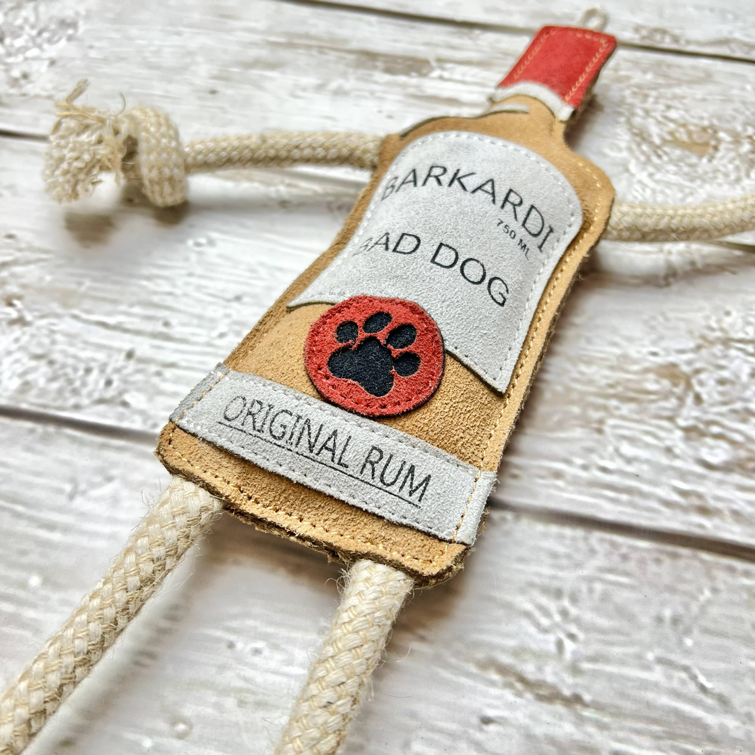 Barkardi Rum – zabawka dla psa 🍹
