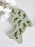 🐬❄️ Dolphin Ice Cube Tray – silikonowa foremka do lodu: Greenery