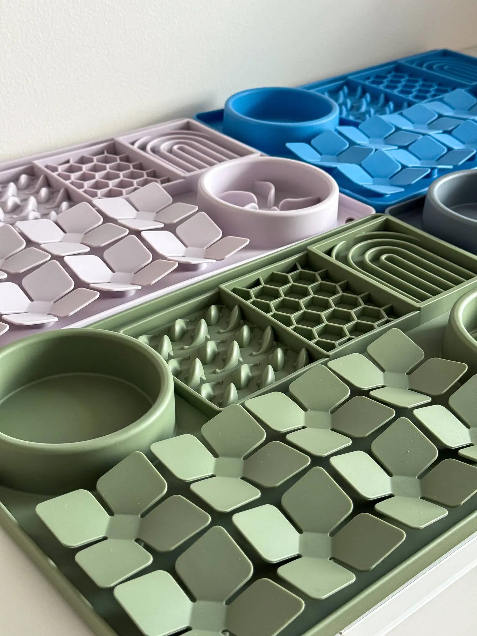 Dog feeding station, lick mat, lick mat: Greenery