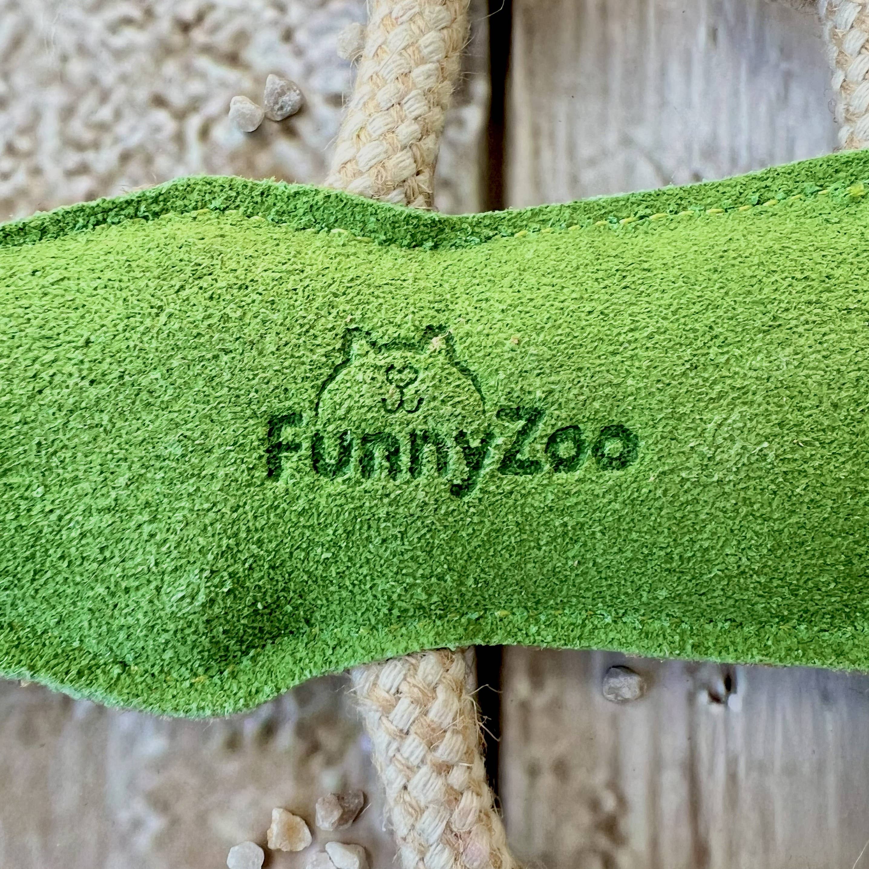 KROKODYL – zabawka dla psa z naturalnego zamszu 🐊