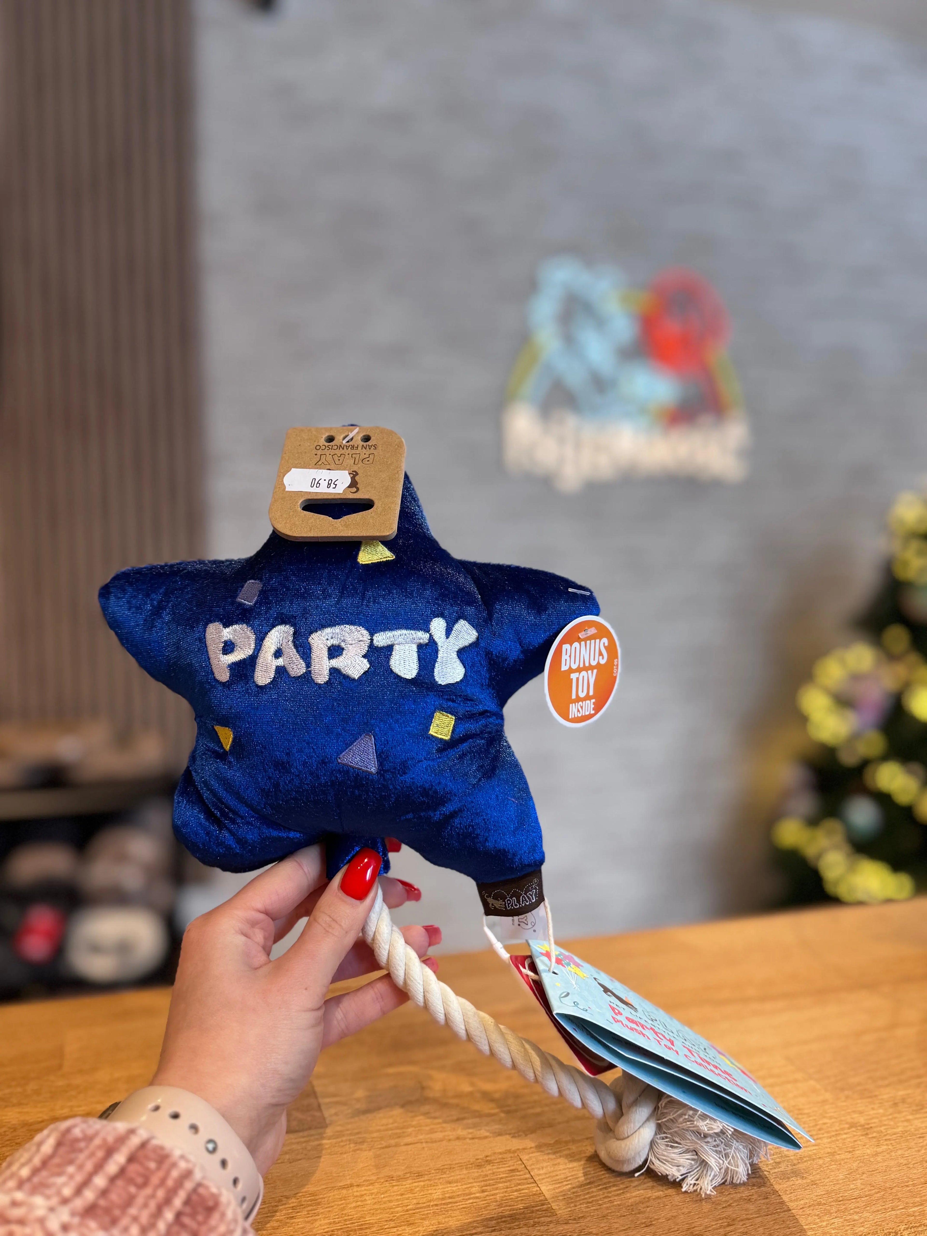 P.L.A.Y Party Time Best Day Ever Balloon Zabawka dla psa P.L.A.Y