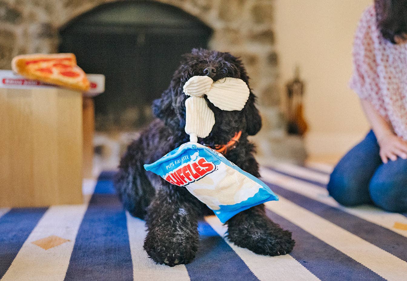 P.L.A.Y Snack Attack Fluffles Chips XS Zabawka dla psa P.L.A.Y