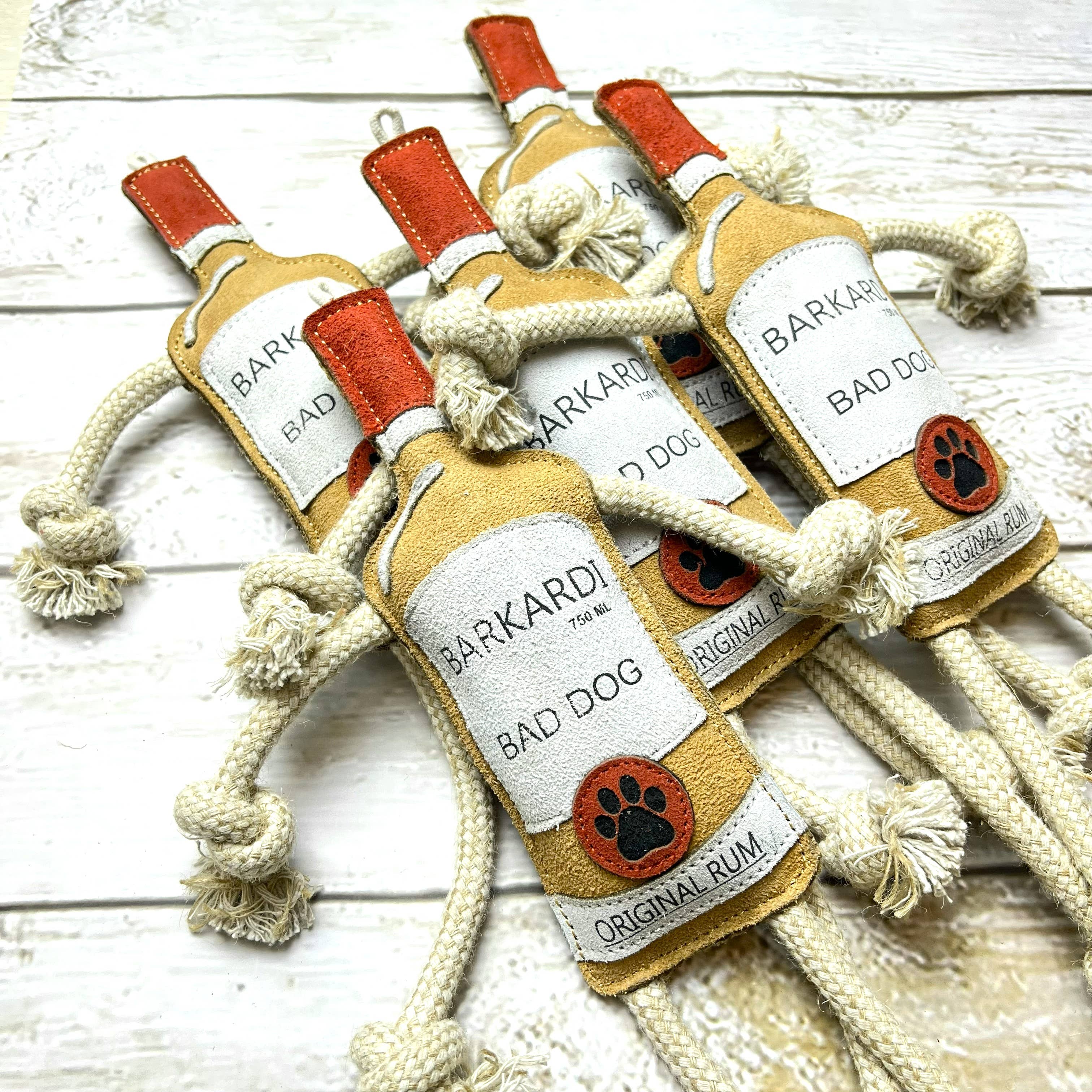 Barkardi Rum – zabawka dla psa 🍹