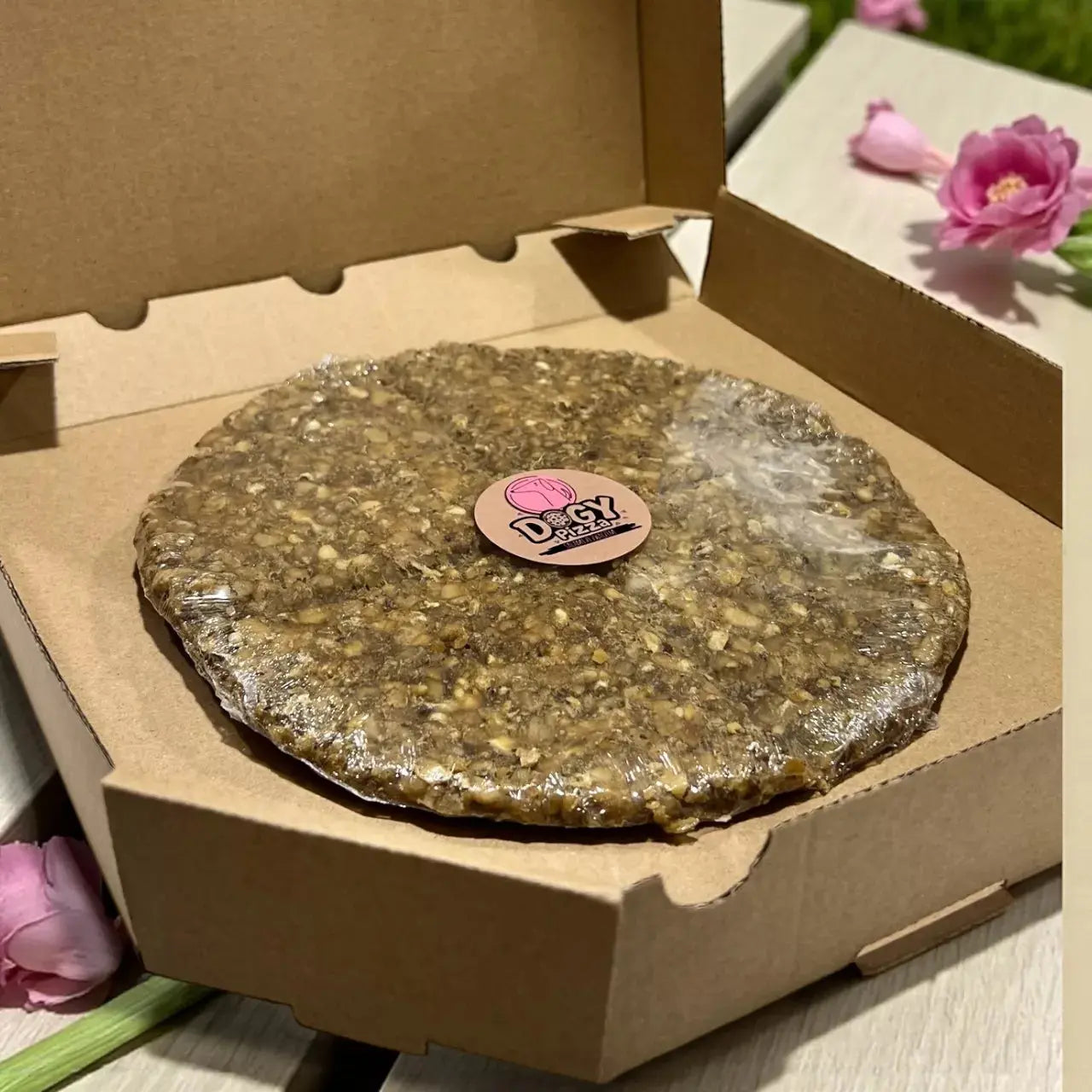 DOGY PIZZA - salami ze żwaczem DOGY