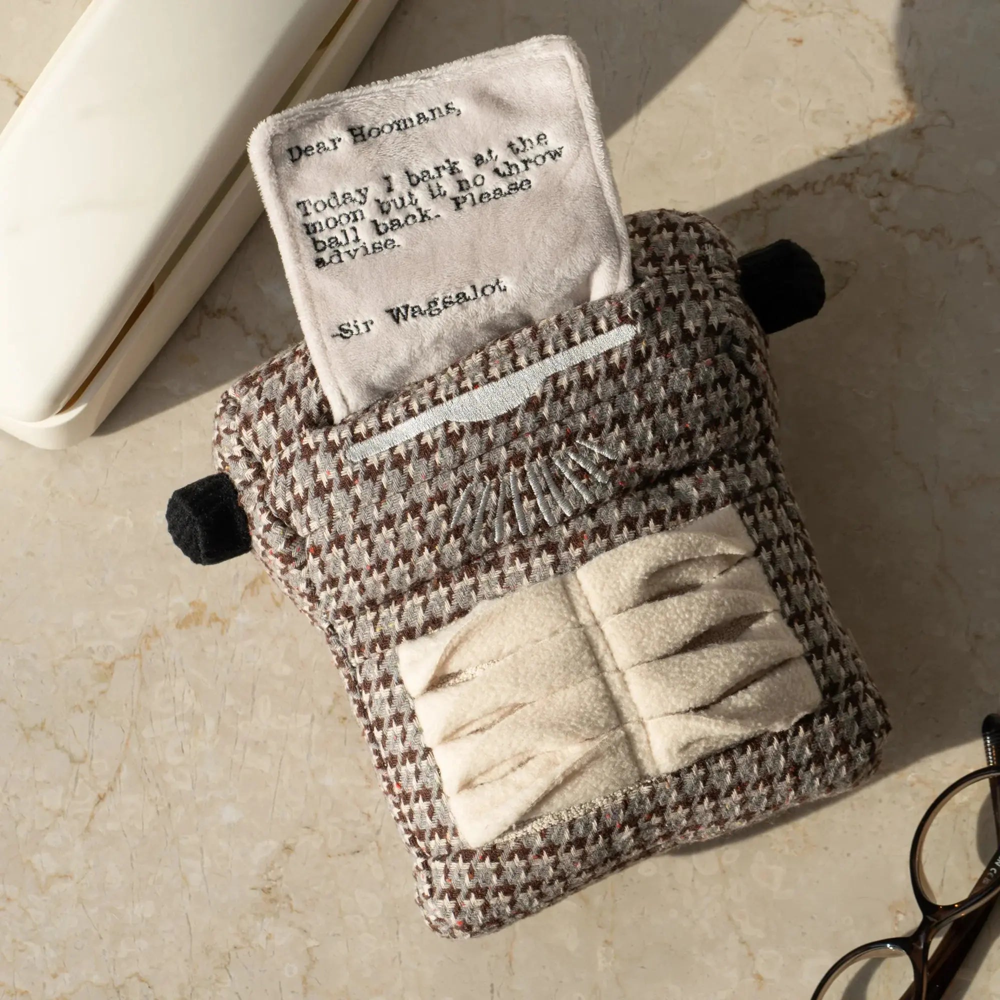 Typewriter snuffle + squeaky