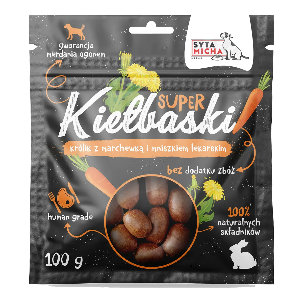 Super kiełbaski dla psa z królikiem, marchewką i mniszkiem 100g – packshot produktu na białym tle
